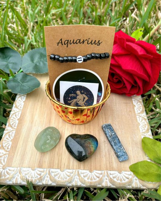Aquarius Crystal Bundle